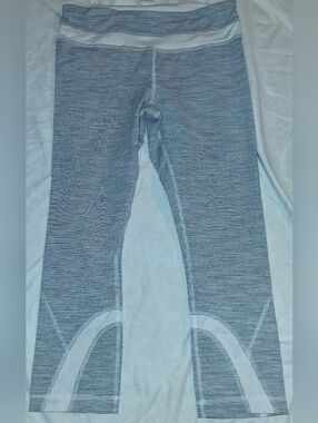 Lululemon Womens Capri Leggings Size 6